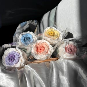 Handmade Crochet Single Rose Bouquet ,  Everlasting Floral Arrangement , Anniversary Gift for Her , Special Occassion Gift , Rose Flower