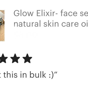 Peut inclure: Une bouteille en verre de s&eacute;rum pour le visage &eacute;tiquet&eacute;e "Glow Elixir" avec une &eacute;tiquette blanche et des lettres dor&eacute;es. La bouteille est pos&eacute;e sur une surface avec d'autres objets, dont un petit bol de p&eacute;tales de rose s&eacute;ch&eacute;s et un cristal. Le texte "I want this in bulk :)" est sous l'image.