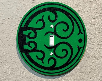 ホビットのドアライトスイッチカバー、ホビットのドア開閉部、妖精ファンタジー、ホビット庄、ファンダムデコレーション、ホビットコア、ロード・オブ・ザ・リングのギフト、ビルボ