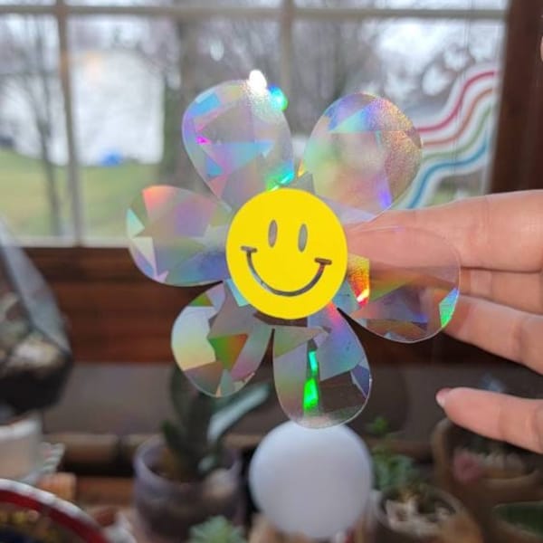 Smiling Flower Suncatcher | Rainbow maker window sticker, removable and reusable | Daisy window decal, retro hippy sun catcher
