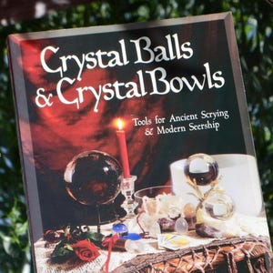 Livro Bolas e Taças de Cristal | Adivinhação, Artes da Divinação, Magia Ritual, Estudos Ocultos, Clarividência
