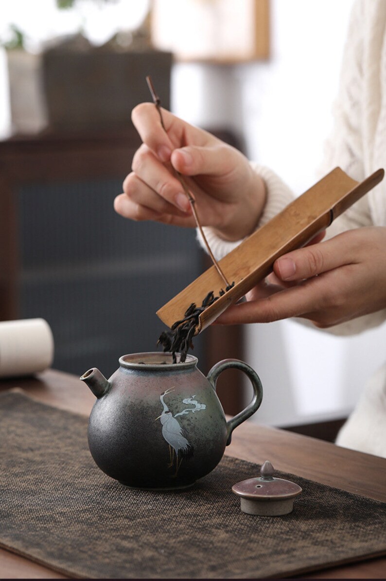TANGPIN TEA-Ceramic Teapot Crane Handmade Chinese Tea Pot 260ml