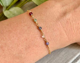 Personalized family birthstone gemstone bracelet, custom jewelry for her birthday, dainty chain layering bracelet, couples jewelry gift