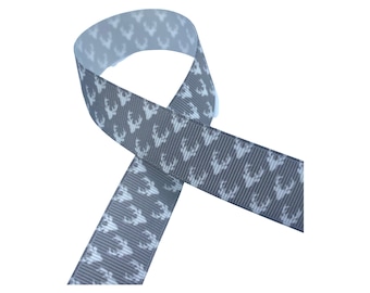 Gray deer head silhouette printed 7/8" grosgrain ribbon, ribbon by the yard, for diy hair bows and crafting supplies