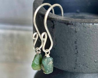 Petite raw emerald gemstone dangles earrings, May birthstone birthday gift for her, green stone drop earrings, rough crystal earrings