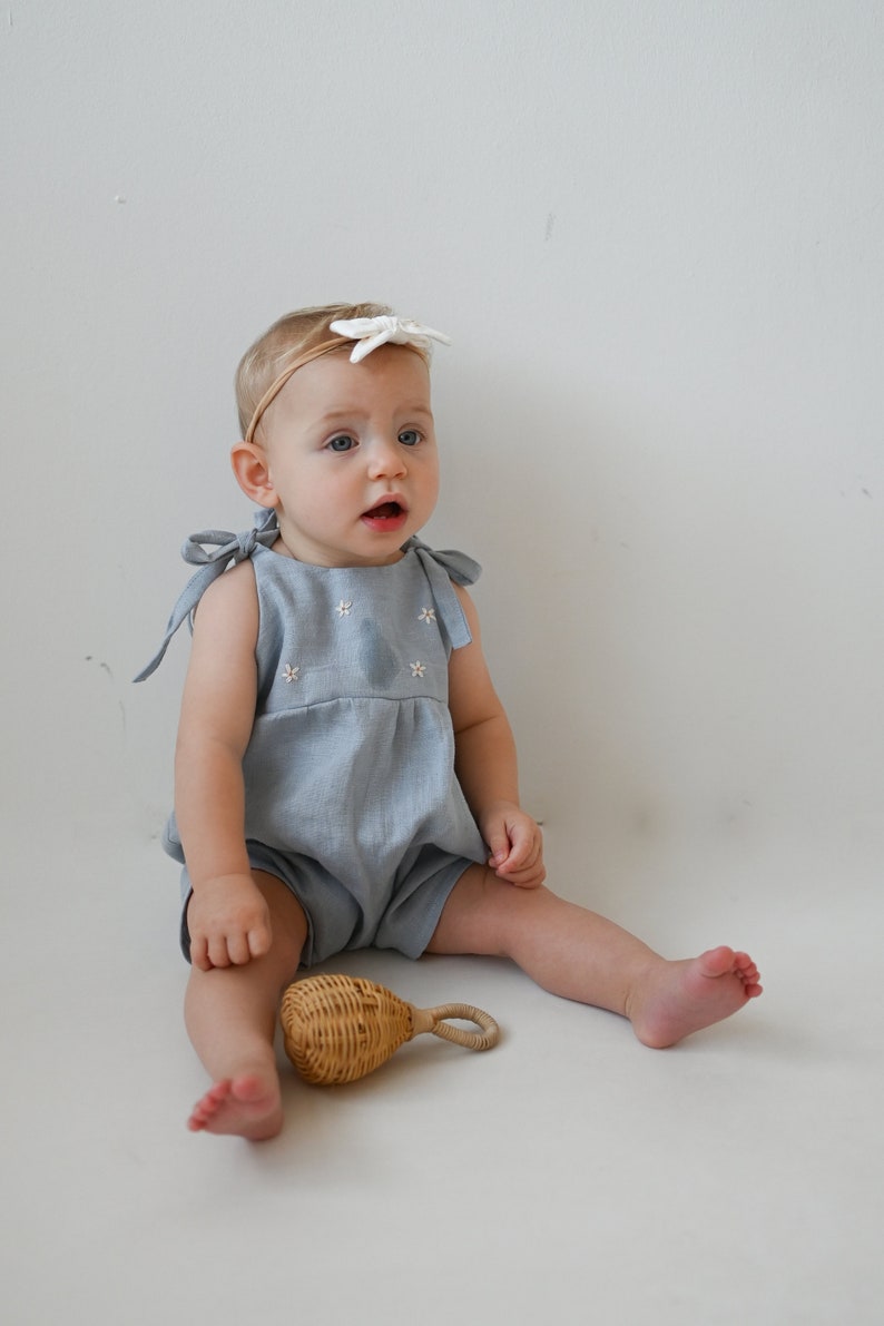 Toddler girl linen romper, summer romper for girl with hand embroidered flowers, 100% linen romper, photoshoot outfit, cake smash outfit image 4