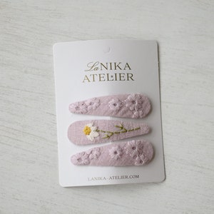 Baby Pink Hair Clips with Embroidered Daisy flower and dots, pink trio set of snap clips, hair clips for girls and woman everyday hair style