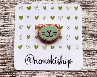 Kawaii Cat Resin Pin - Green