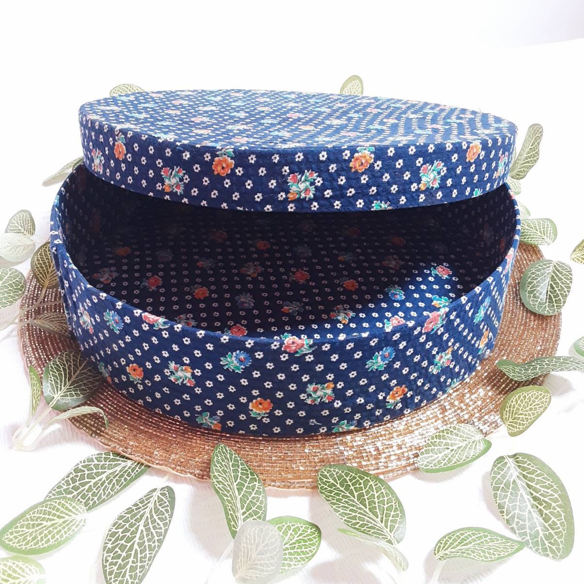 Boite à Ouvrage.1970.boite Bijoux.rangement Couture et Broderie.boite Recouverte de Tissu. Décoratio