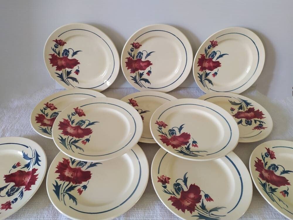 assiettes Anciennes.x12.assiettes