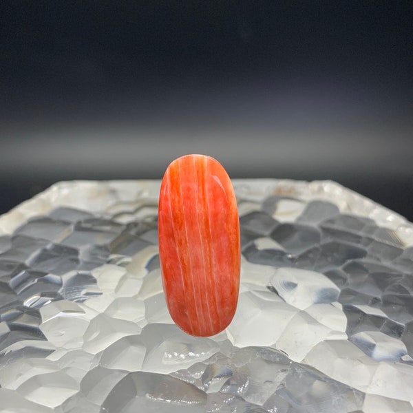 Natural orange Spiny Oyster - 25mm oval shape cabochon - Baja California, Mexico - High quality (lined on the back)