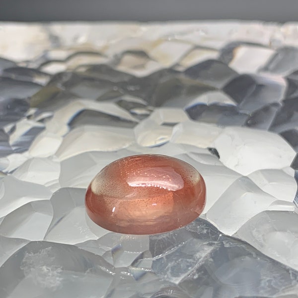 Oregon Sunstone brun rouge avec effet Schiller - Cabochon forme ovale - 14x11MM - Mine de Ponderosa, Oregon, USA - OSP3