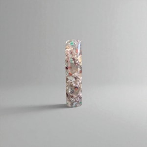 Natuurlijke koperkleurige chalcedoon cabochon "Confetti" – Rechthoekige vorm 42 mm – Indonesië – Handgemaakt – Ref. CA10