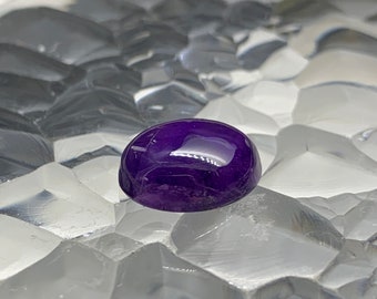 Améthyste violet naturelle - belle couleur et transparence - Cabochon forme ovale -  12x10mm  - Origine : Uruguay - AMT1