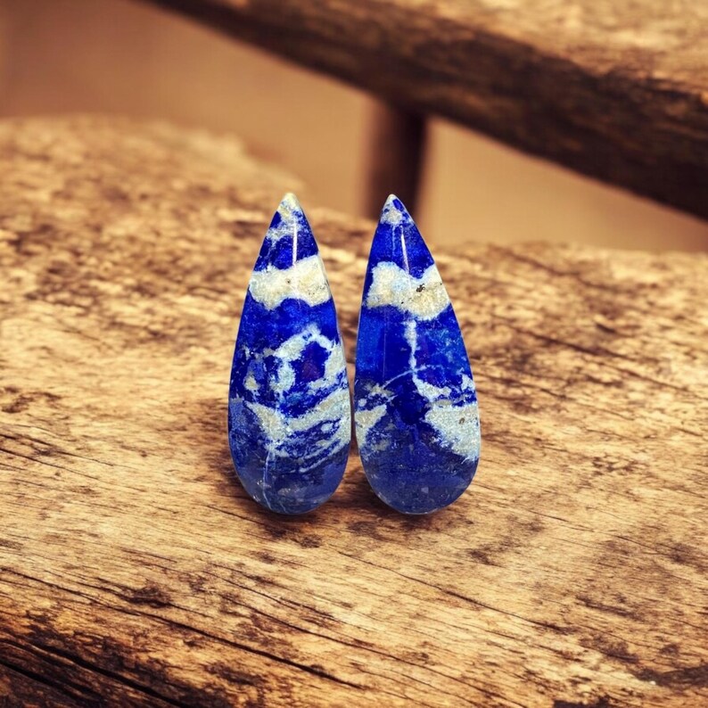 Pair of natural lapis lazuli cabochons – Freeform – 27 mm – Pitawak, Badakhshan, Afghanistan – Handmade – Ref. 2LB1 image 4
