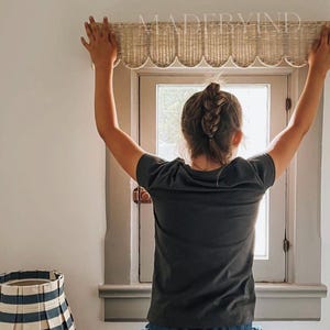 Rattan Scallop Window Pelmet, Window Wicker Cornice, Rattan Valance Made from Rattan, Natural Rattan Decoration, Natural Rattan Window Cover