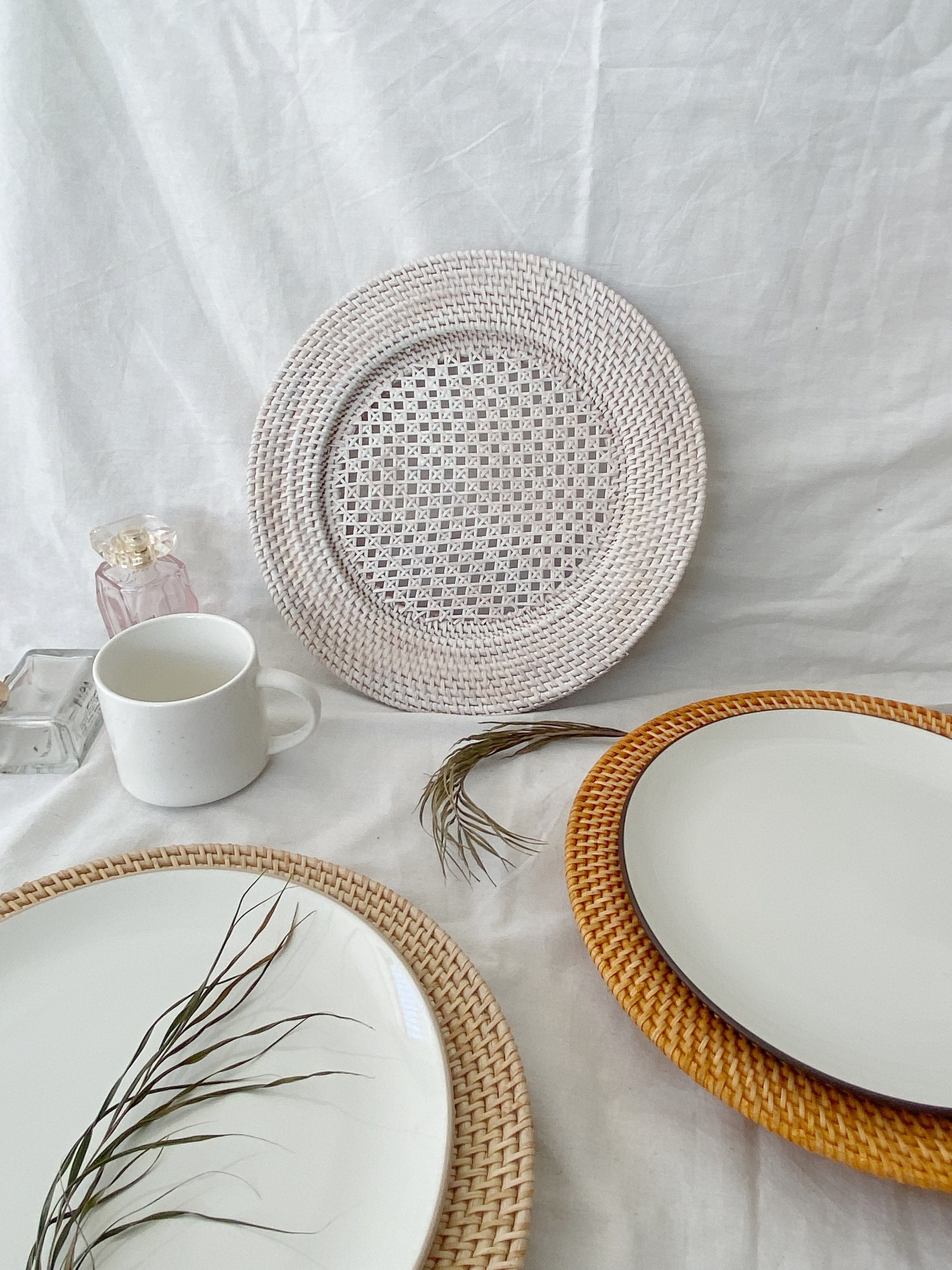 Dress Your Table Tableware Vintage Set of 4 Woven Rattan Teal Charger Plates Dining Placemats Table Design Place Setting