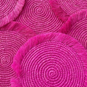 Rosa Tischsets aus Raffia, Boho Tischsets, Fransen Tischsets, Tischsets aus Raffia, Tischsets für runden Tisch,Rosa Raffia Tischsets