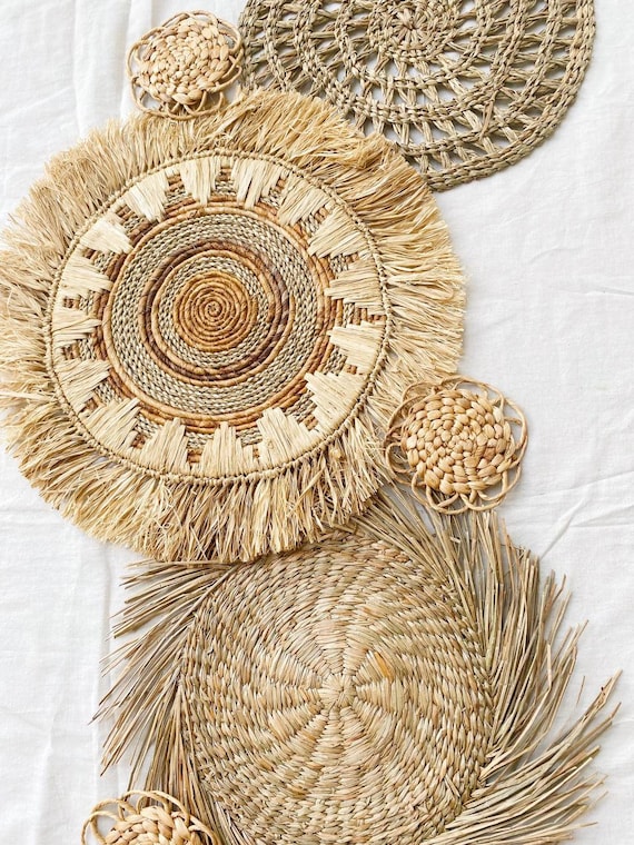 Lot De 7 Paniers Muraux Boho En Paille Tressée - Tailles Et Styles Variés, Couleur Beige/marron - Décoration Salon, Chambre, Chambre D'enfant, Style Campagne