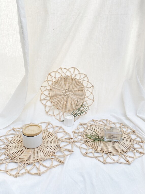 Home & Living Dinnerware Sets Geulis Flower Round Rattan Placemat