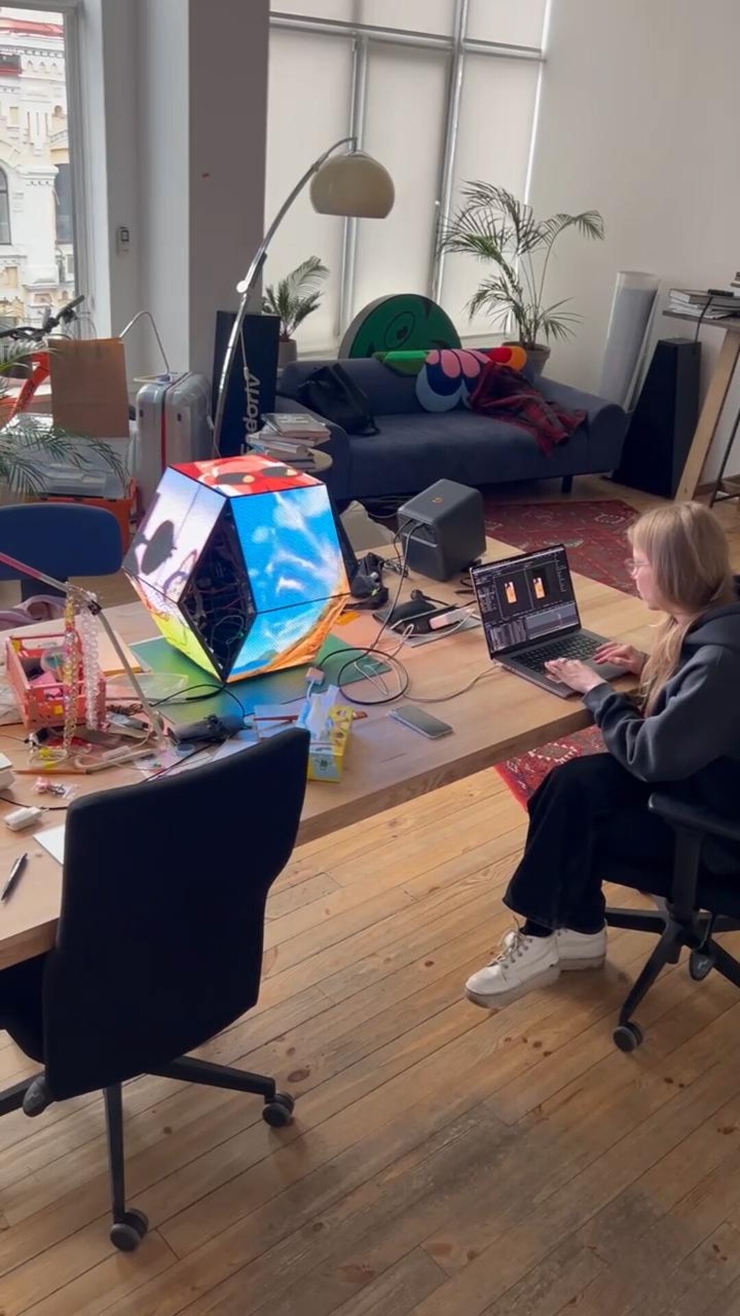 Interactive LED Display Live Animation. Led Pixel Art. Led Board ...