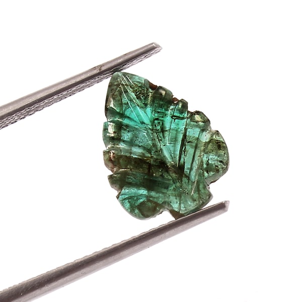 Emerald Natural Zambian Emerald Hand Carved Fancy Leaf Gemstone Size 9.50x13mm 2.70 Carat. +AAAA Genuine and natural Stone.