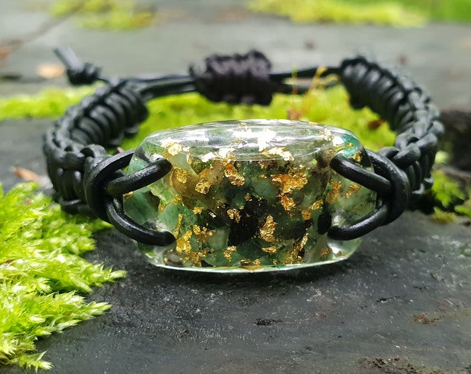 Orgonite orgone bracelet, Natural Emerald, 24k gold, Reiki amulet, chakra healing, magic amulet, charm, talisman