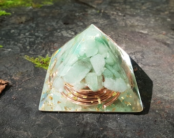 Aventurine Orgonite orgone pyramid - Chakra pyramid - 24k Gold, copper, Reiki Healing Pyramid, wealth, health, love