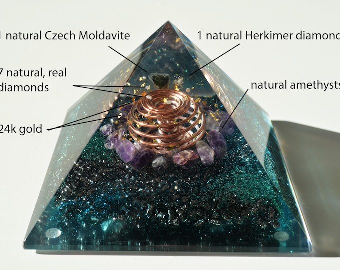 Orgonite orgone pyramid, Most powerful third eye stimulation! Diamonds, Herkimer, Moldavite, vortex. Reiki