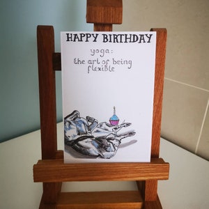 Chien de Dachshund, carte d’anniversaire flexible de pose de yoga