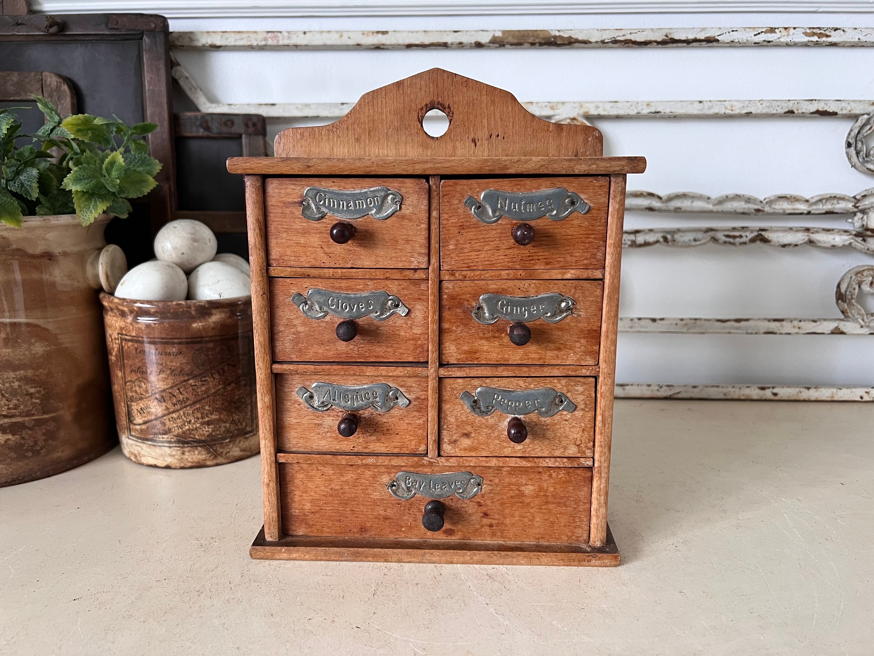 Vintage Country kitchen Spice Rack Mini Wooden Drawers – Wainfleet