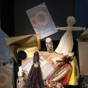 Lughnasadh I Lammas  Sabbat Box for Celebrating the Harvest with Everything for your Ritual. Altar, Spell work, Ritual Tools and Divination