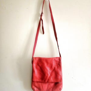 Vintage rote Leder lange Riemen Schnalle multi Reißverschlusstasche Utlity Messenger Bag