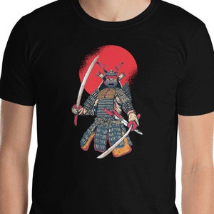 Japanese Samurai Warrior Shirt - Abstract Red Japan Sun Apparel - Unique Sword Blade Master Wielding Dual Katanas Short Sleeve T-Shirt Gift