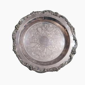 Lunt Modern Victorian Silverplate Tray, A-157, 15 inch Serving Platter, Vintage Buffet Dish, Ornate Silver Centerpiece, Floral Etched Design