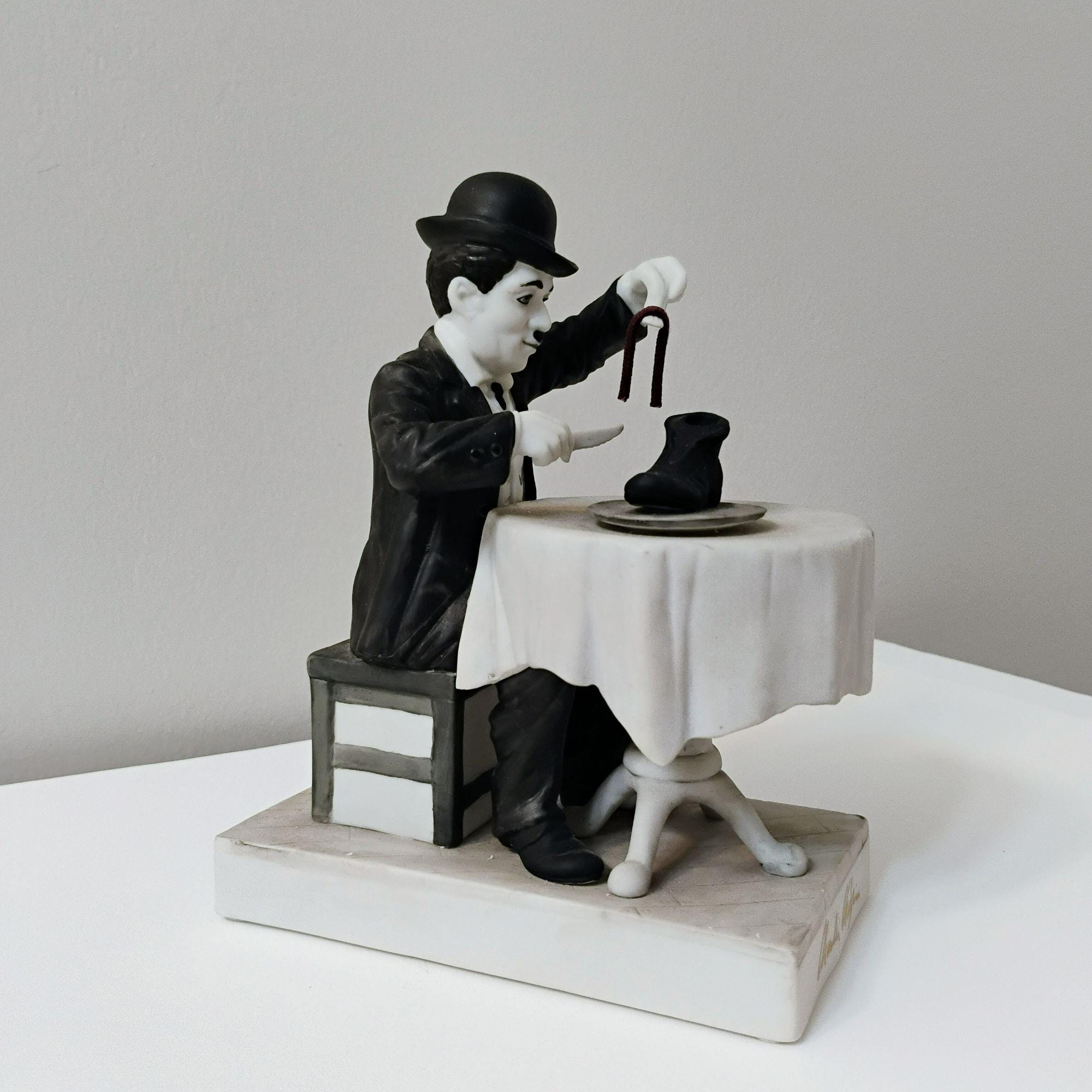Chaplin figurine - Etsy 日本