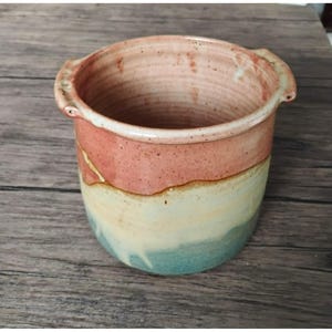 Doniczka Vintage Studio Pottery Crock, ręcznie wykonany wazon cylindryczny 6x6 z kamionki, sygnowana ceramika Calcina, szkliwo natryskowe w kolorze różowym i niebieskim