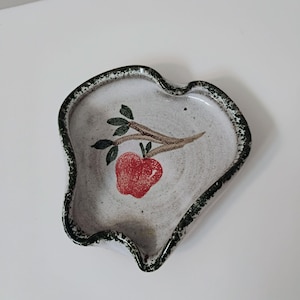Owens Pottery Soap Dish, Seagrove NC, Ceramic Apple Leaf Trinket Tray, Vintage North Carolina Pottery, Rustic Country Farmhouse Decor
