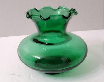 Vintage Anchor Hocking Crimped Bud Vase, Emerald Green Glass, 3 inch vase, Forest Green Art Glass