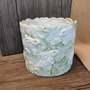 Vintage 1987 Haldon Group Rabbit Cabbage Leaf Planter Cachepot Japan Ceramic Bunny Cottagecore Decor
