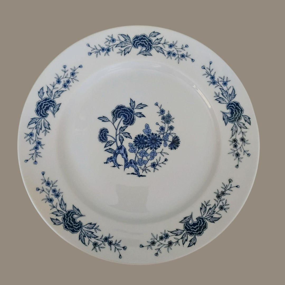 Vintage Blue Meissen Dinner Plates Porcelain 10.5