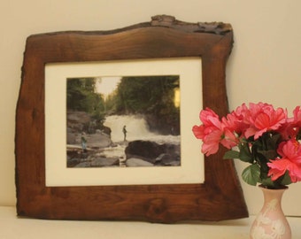 This Beautiful picture is double matted and 11 x 14 framed ready to hang. Eight by ten roses photograph with Mothers memorial Quotation