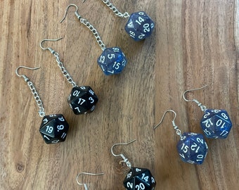 Dice Earrings D20