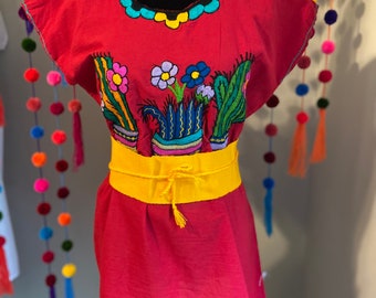 Vrouwenblouse- cactusblouse- geborduurde blouse- Mexicaanse blouse- hand geborduurde blouse- katoenen blouse