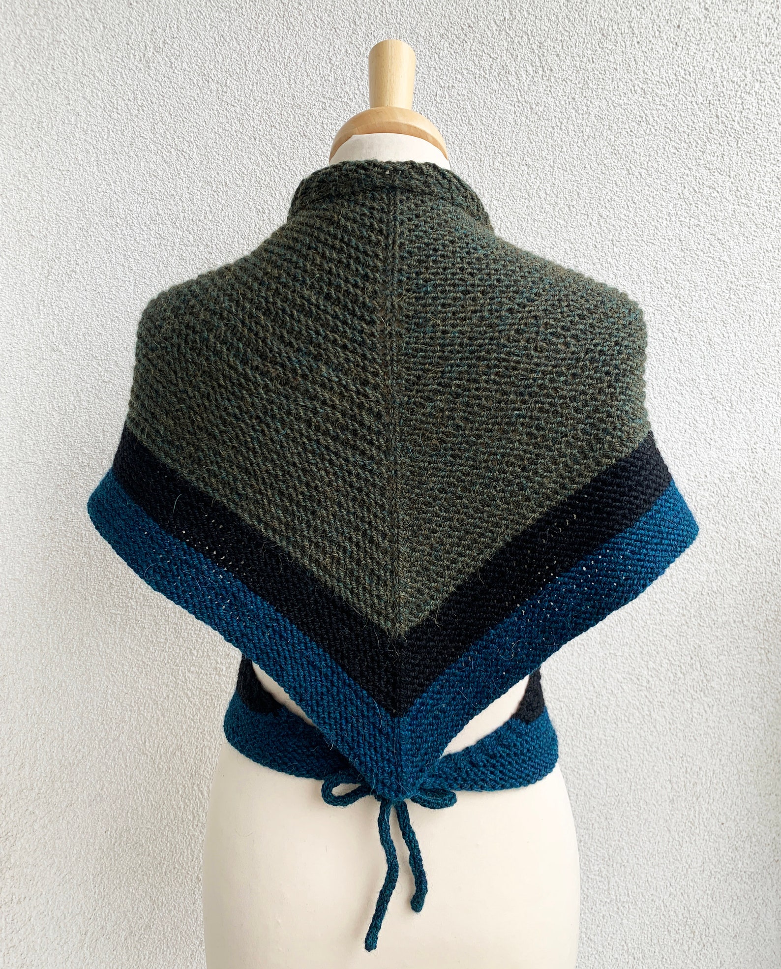 claire rent shawl