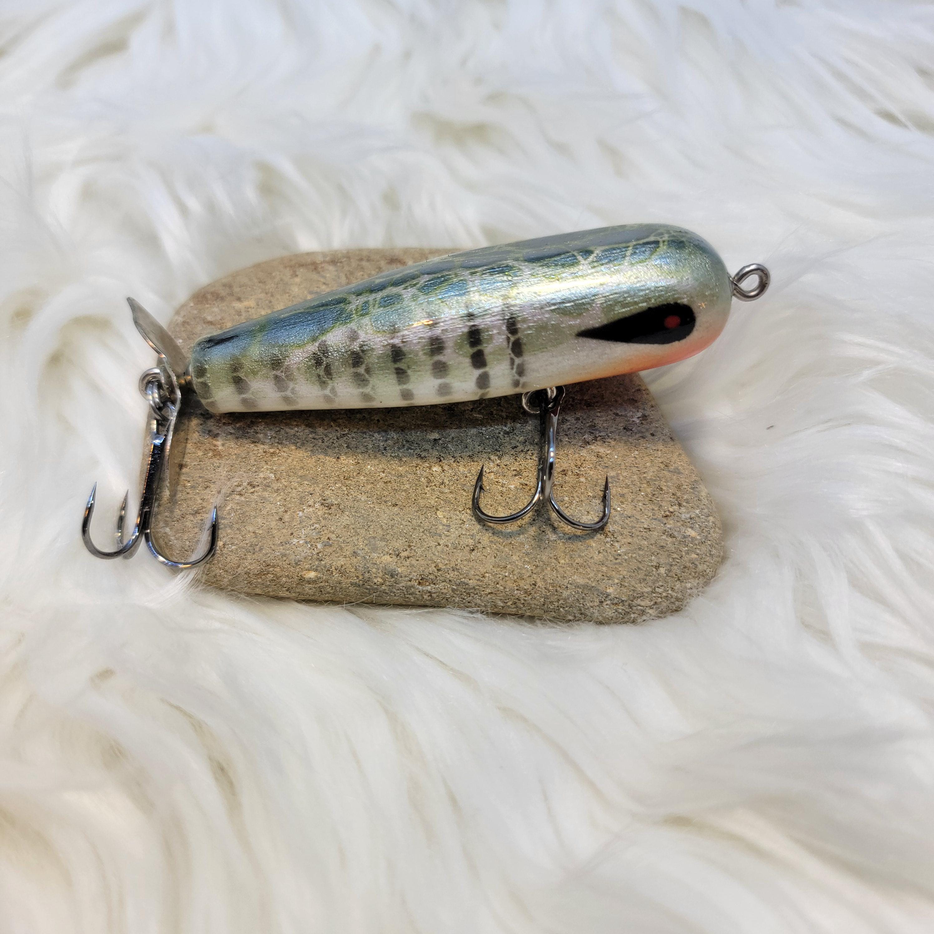 basswood fishing lures LURE CRAFT Premium Tackle HOPPER POPPER Fishing Lure OLD TIMER SERIES FIRE TIGER The Tsunami Timberlure Bottle Style Popper offers easy casting and retrieval Whittling a Decorative Fishing Lure