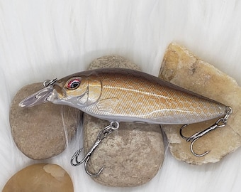 Custom Painted Bass Fishing Crankbait Lure, Crack Pearl Shad