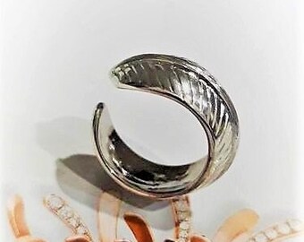 Leaves Design Ring