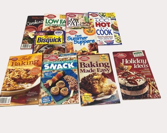 Vintage Betty Crocker Recipe Booklet Lots of 10 1985-2007