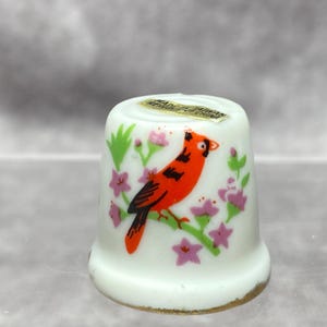 Porcelain Cardinal Bird Thimble With Floral Design Sewing Collectible